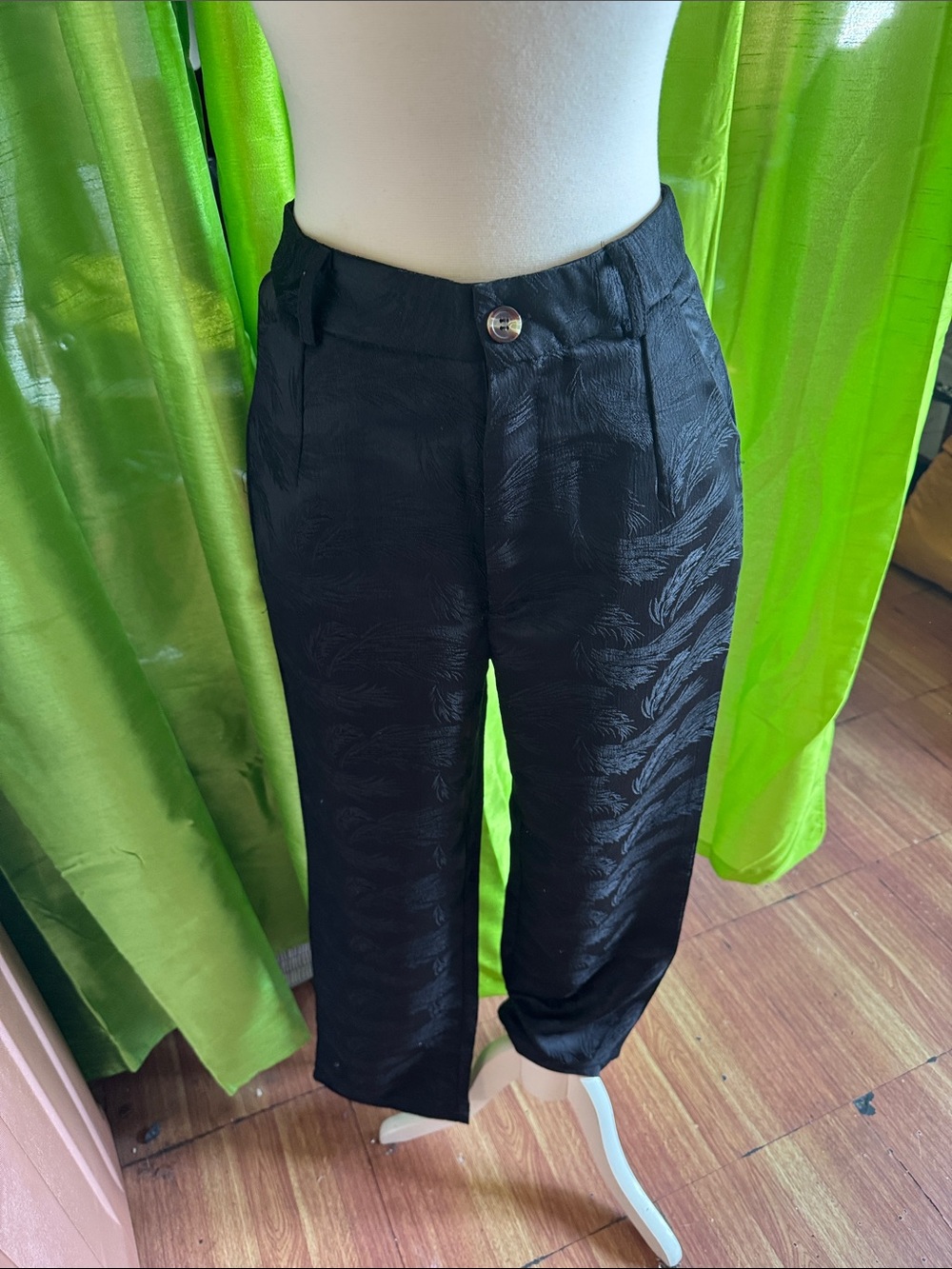 Black Jacquard Crop Dress Pants